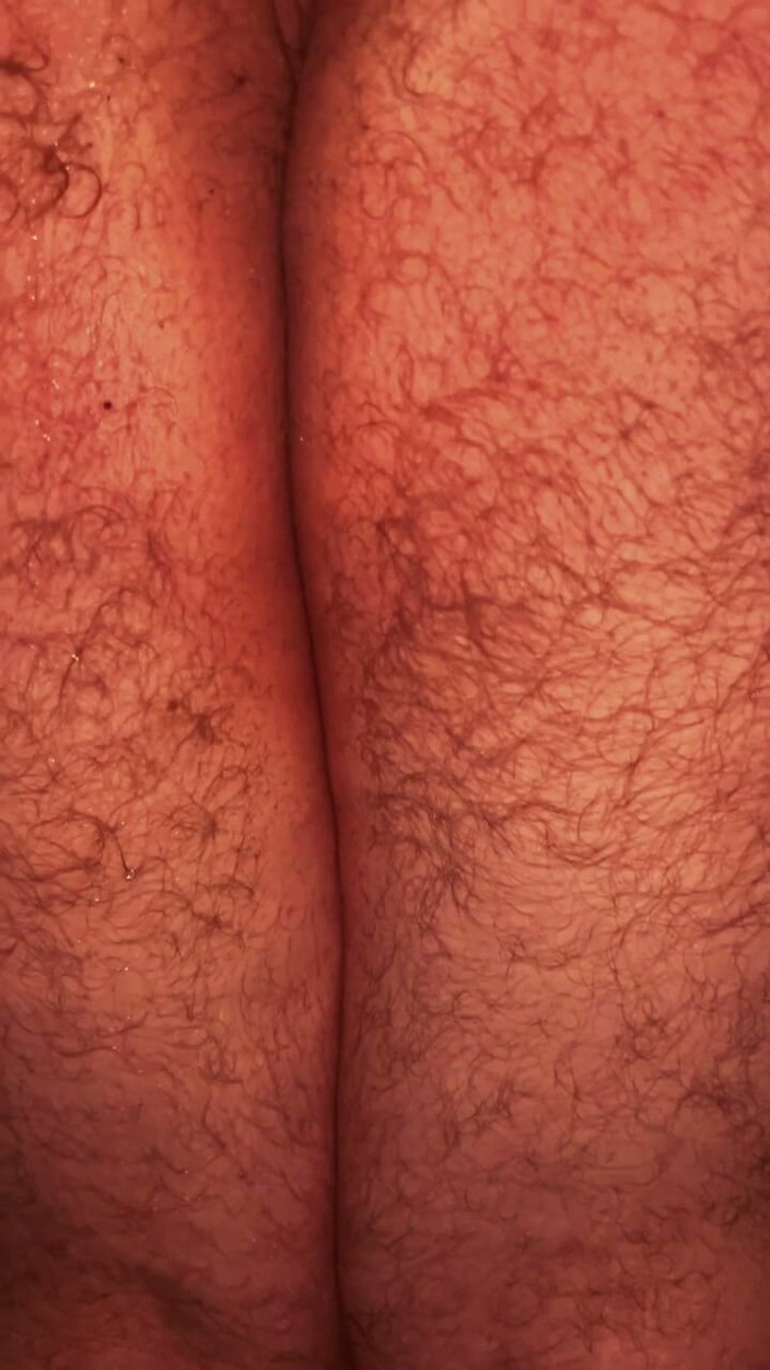 Makssssimus: My Fat Ass and Small Close-up
