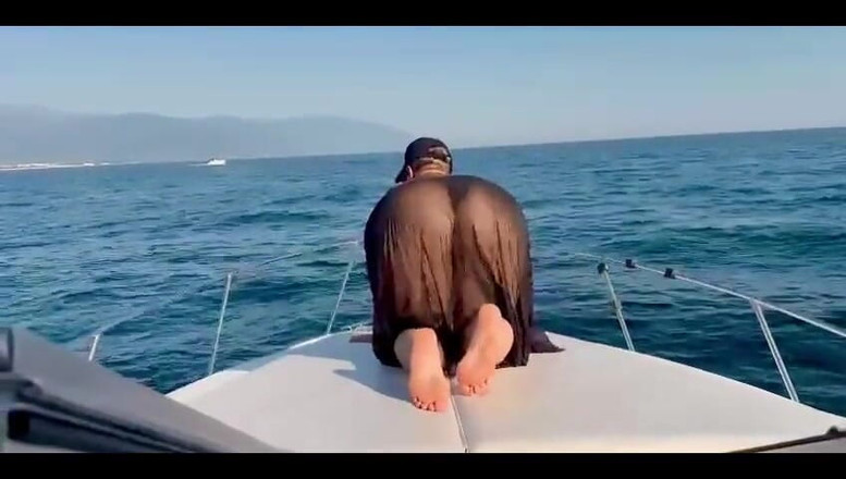 KarmenMilf: Vacanță pe un iaht