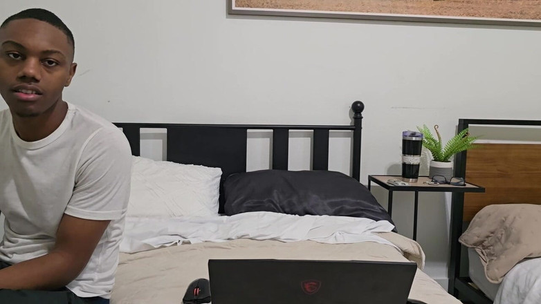 Cory Strokes: Hollee Huntress Usa Cory Strokes Em "joystick"