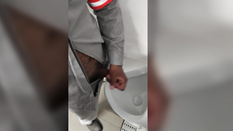 TheBlacKHunterr: Innan du går hem, en snabbis i omklädningsrummet