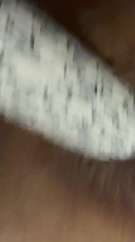 Makro s análním vibrátorem