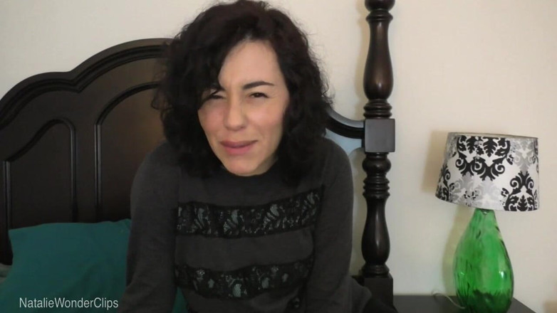 Natalie Wonder: Хороша любляча мачуха робить такі погані неслухняні речі