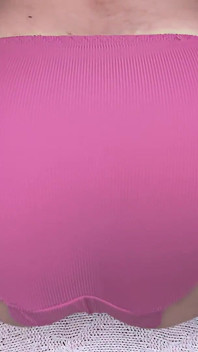 ピンクのパンティおなら - すぐ近くで匂いがする