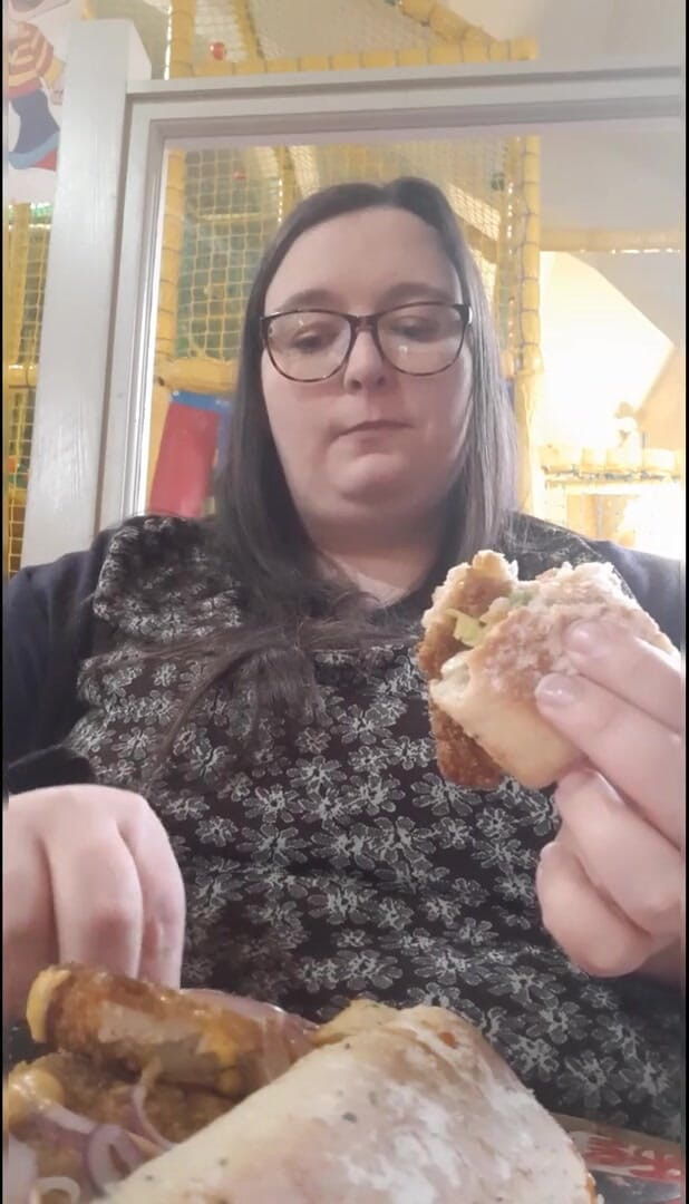 SSBBWLadyBrads: SSBBW secret filming of meal with stepfamily (This video has no...