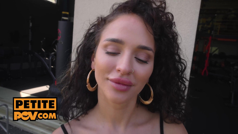 Petite POV: POV - o scenă de futai excitată cu gagica columbiană Gheișa...