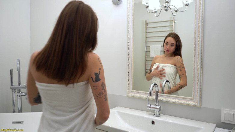 Dirty private: Skinny Teen Stretching Her Tight Ass First Time