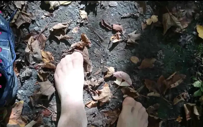 Carmen_Nylonjunge: Little Nylon Forest Walk