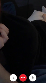 Rozmowa wideo Miss You z kultem sandałów i kobiecym wytryskiem