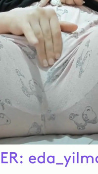 자위하고 핑거 섹스하는 핫한 변태 십대