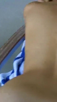 Lexi Bloom sexy coed bị trói và đụ bên hồ bơi và được bắn tinh lên mặt