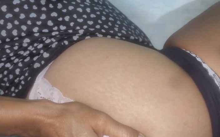anal_queen_amateur: Pantat istri dientot sama teman suami sendiri, selingkuh dari suami
