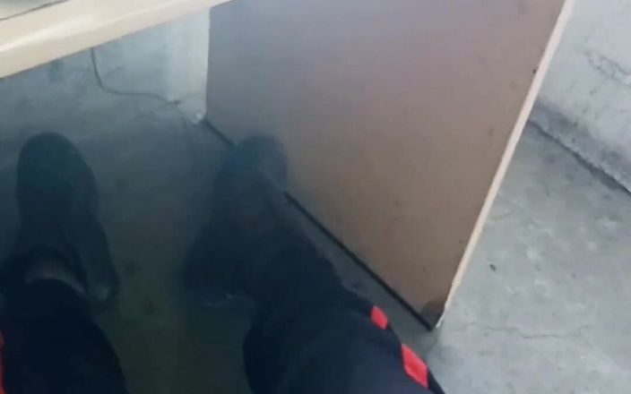 213san: Aku lagi kerja di kantor dan temanku baru aja bikin...