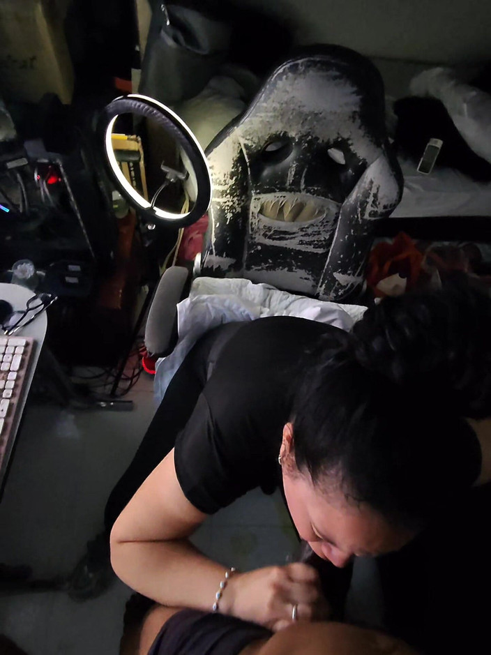 PABLO N3GROBAR: Visita sorpresa de Garganta Queen Raw en primer plano - pukkkke