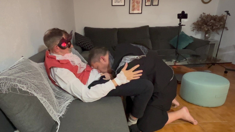 Monster Dick Hunters: Это Хэллоуин