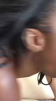 Nyomi Banxxx：两根白鸡巴的至尊黑人美女