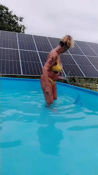 Entertainment na het zwembad thuis