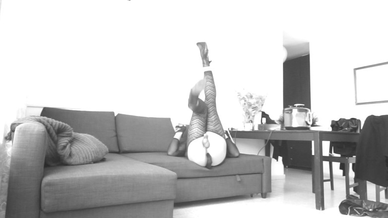 Voyager: Un antrenor încrucișat se laudă. prin webcam.