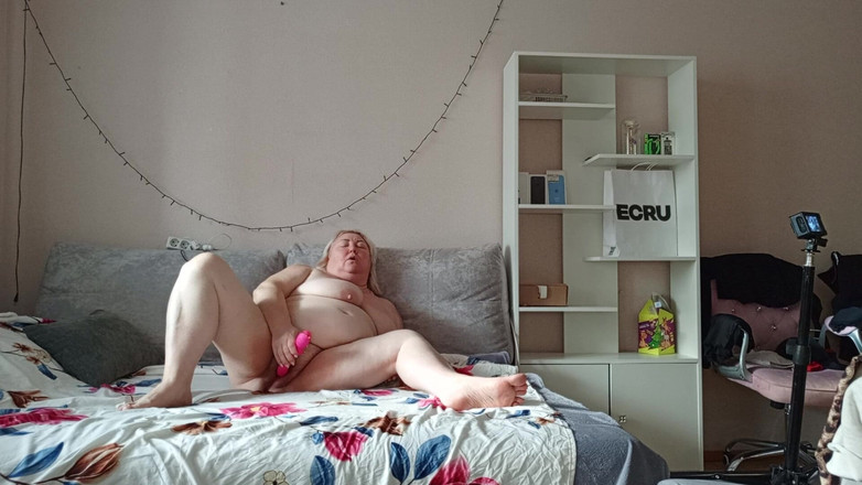 Zona901: La figa e i giocattoli sessuali della matrigna