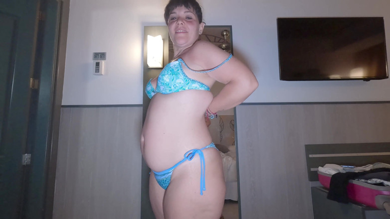 Chubby big booty: Amatör fru får en fin creampie i reverse cowgirl på...