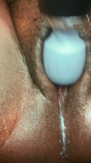 Cee Vicky: I'm so Wet