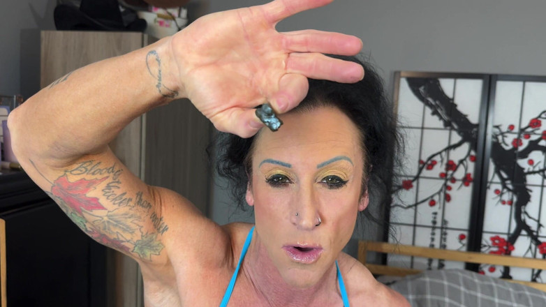 Kandylegsxxx: Kandy's Cuck Vitamins Eating Gummy Losers