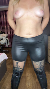 I Have Very Horny Leggens XXX