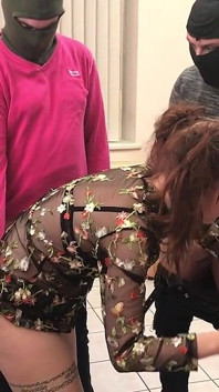 Gang Bang Bukkake di Rumah Ayah Mertua Saya