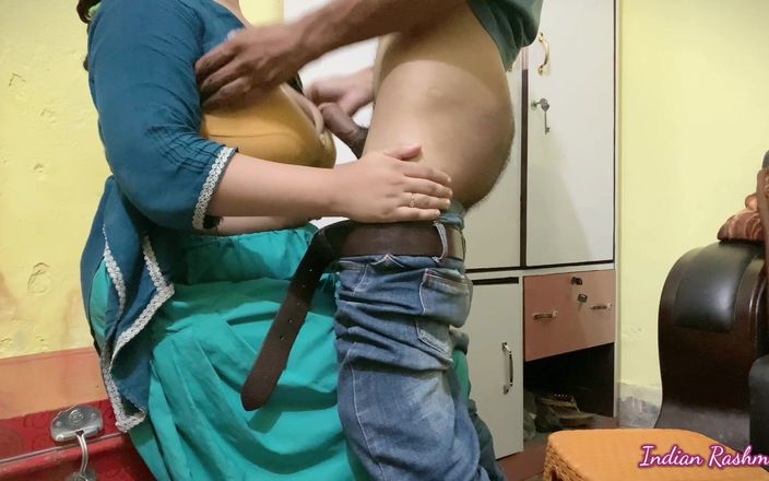 Junaid: Video rekaman seks gadis india dientot habis-habisan sama temanku - audio...