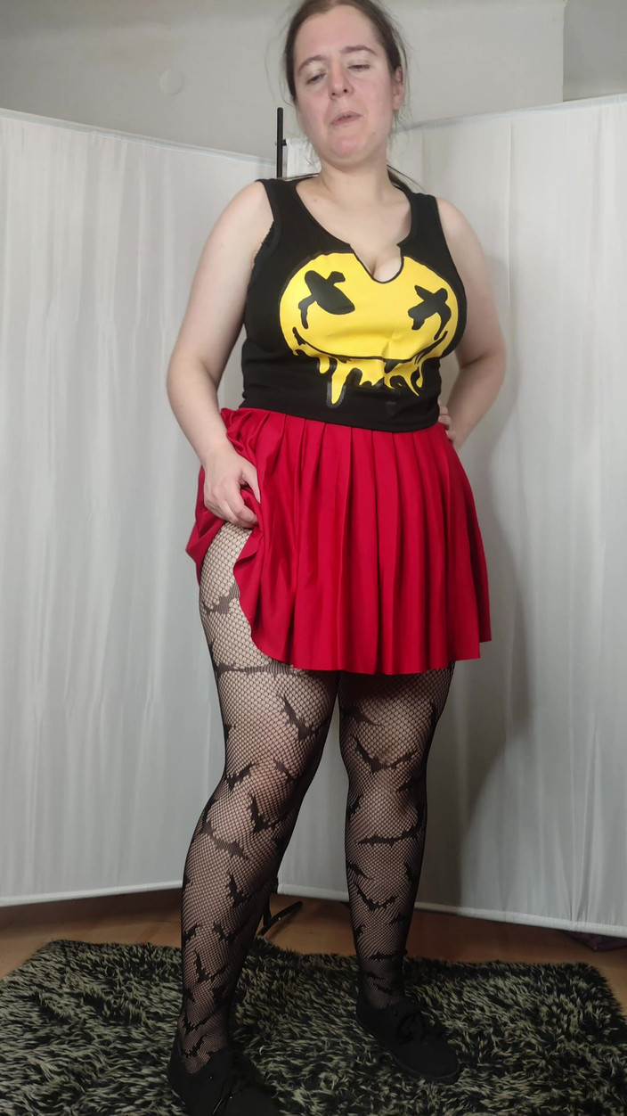 Lena Rose: [4k] Collant fantasia e minigonna rossa ci provano