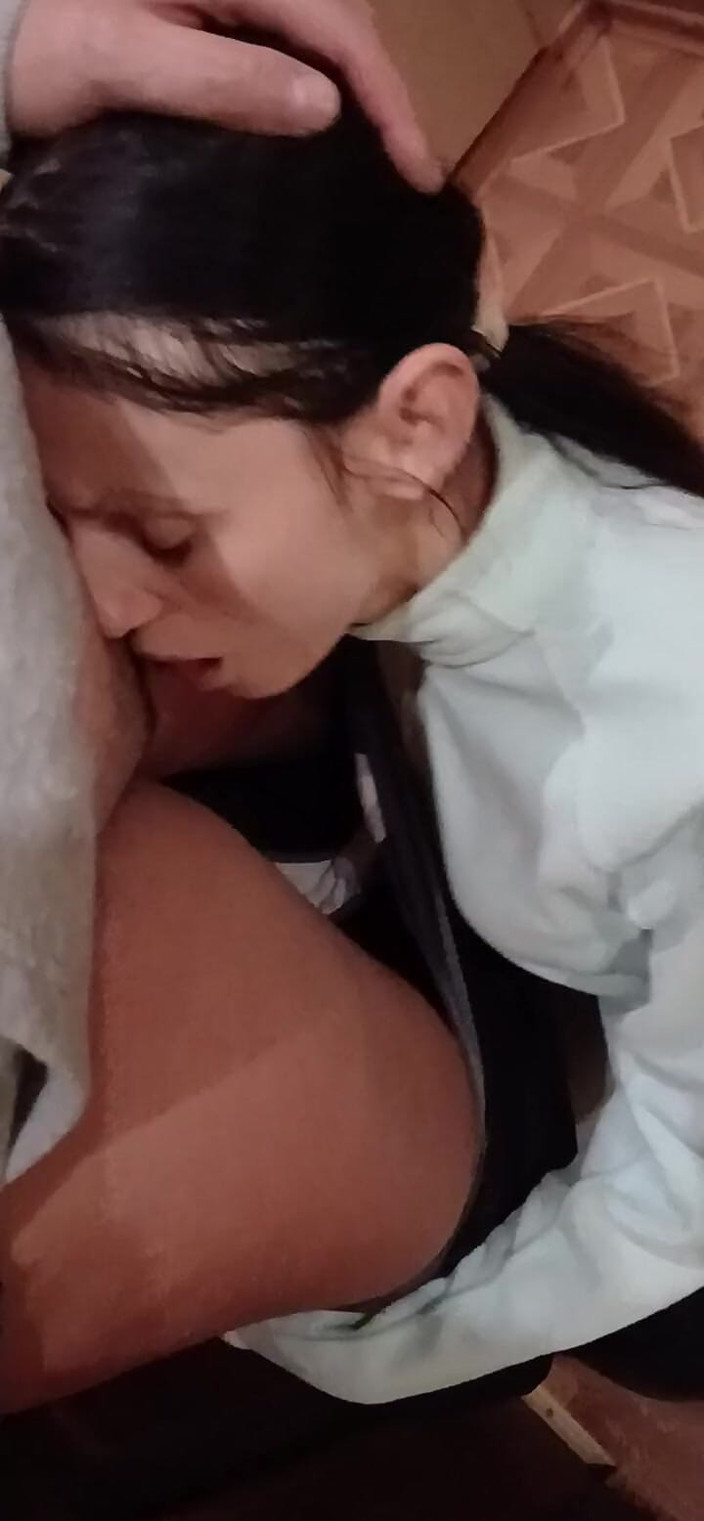 Lesbian-candys: Me corro en su boca en un minuto porque mi...