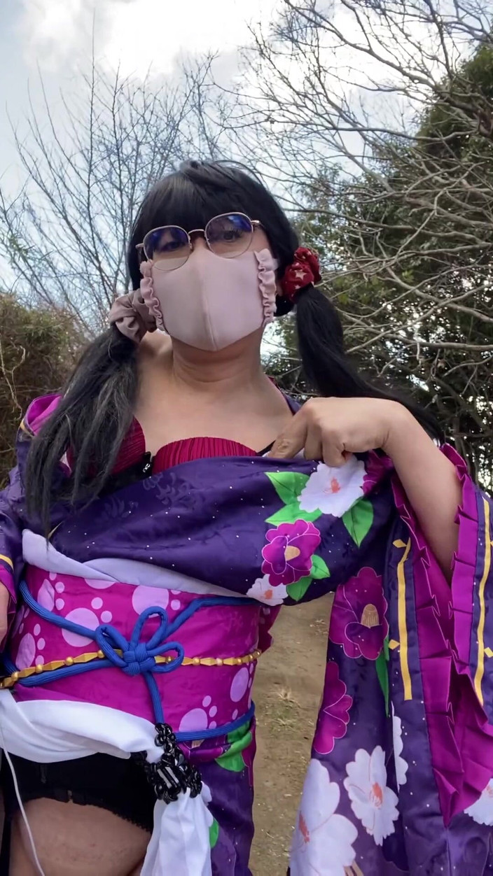 megu2002: Nr 104 Widmowa piękność kimona, która pojawiła się na zimowej wsi...