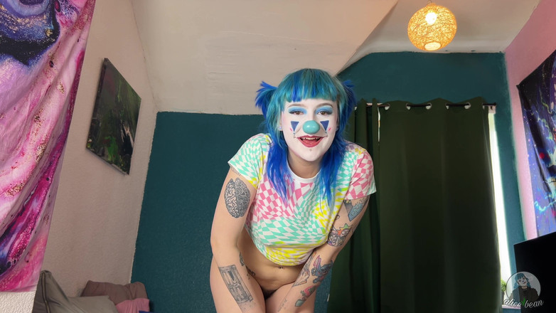 Alice Bean: Piss Cena