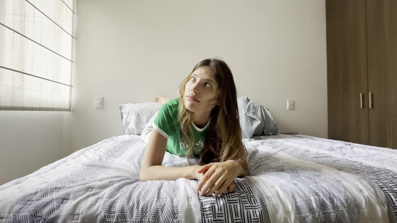 scarlettandc: Me convigo en la lesbiana sumisa de mi esclava
