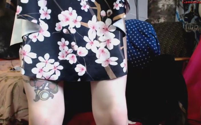 GamerGirlRoxy: Gamergirlroxy futută până la orgasm în direct