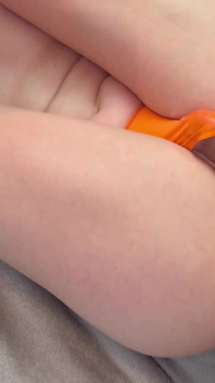 Okej, gnugga bara mina trosor! Styvsysters oväntade djupa penetration och hårda bultande