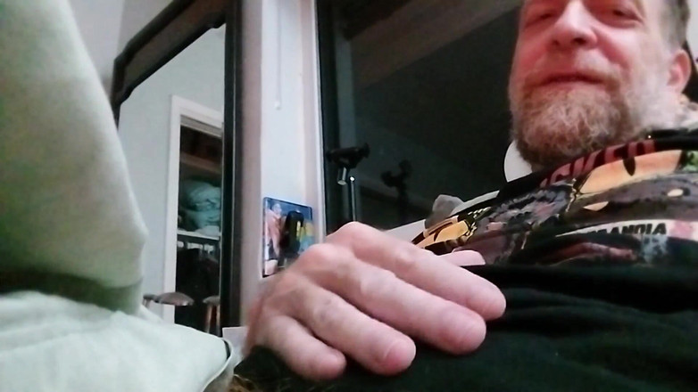 Hairyartist: Поп дает тебе свой толстый член