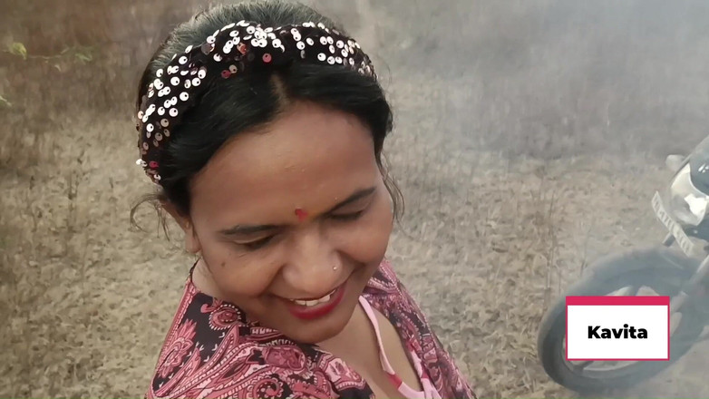 Horney Couple: Desi Indian Marathi Kavita Bhabhi Fuck with Tatya in Close...