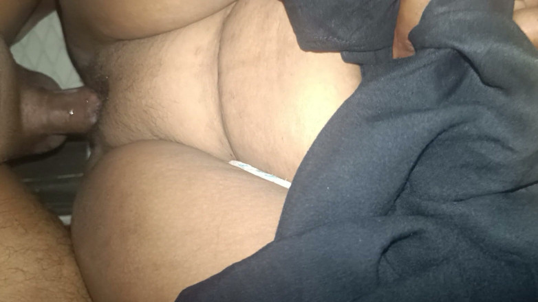Bhabhi UP: Adik tiriku lagi asik bersenang-senang sama adik tiriku!