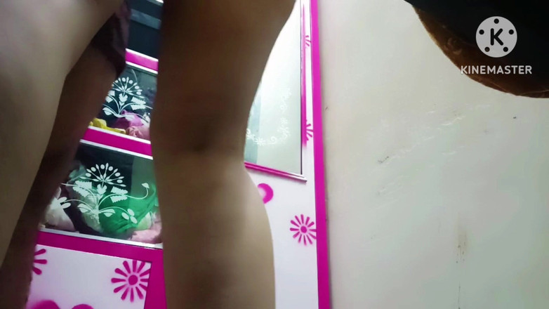 Latifah1234: Desi Auntay Romanc