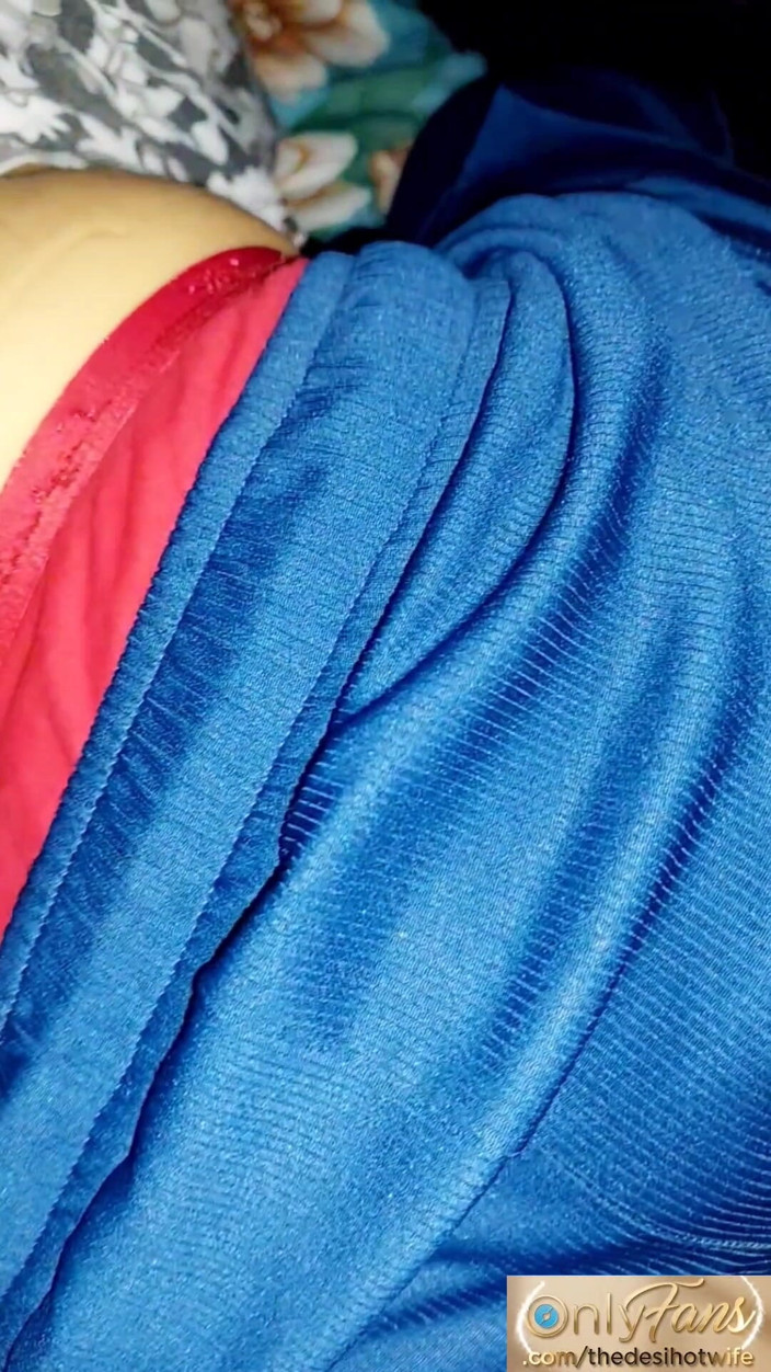 TheaDesiHotwife: ถ้ํามองและถึงจุดสุดยอดหลายครั้งที่เมียสุดฮอตตอนเที่ยงคืนเมื่อเธอไม่ตื่น