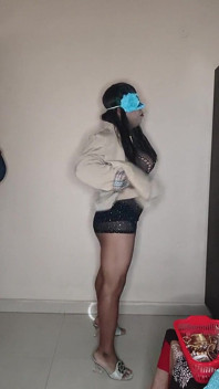 Crossdresser Striptease