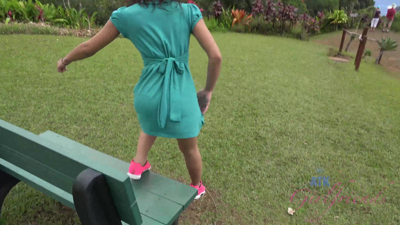 ATK Fans (Girlfriends): Holly Hendrix ile Hawaii'de sanal tatil bölüm 5