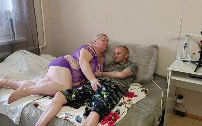 Zona901: Soacra nesătulă vrea întotdeauna să sugă pula și să înghită spermă