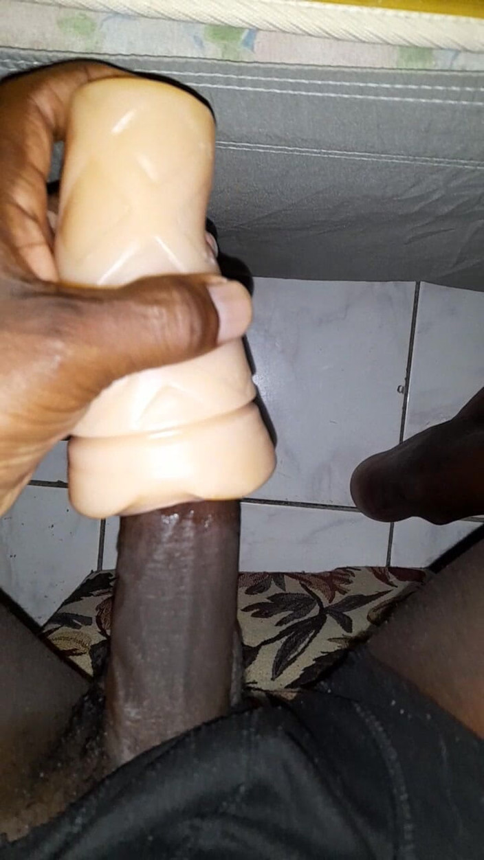 Black guy: S5 E6 को मरोड़ना