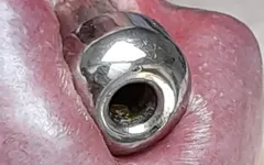 Allargo le mie palle e il buco del piscio da vicino