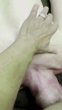 Ženatý Muž Dal Mladému Kurýrovi Tvrdý Pocit Do Úst. Asmr