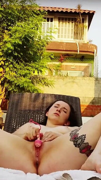 Dobré ráno, můj perverzní milenec! Dostal tuto novou hračku z růžového punč: 3 Je to roztomilý a krásný hřibový vibrátor!! Jak to myslíš?