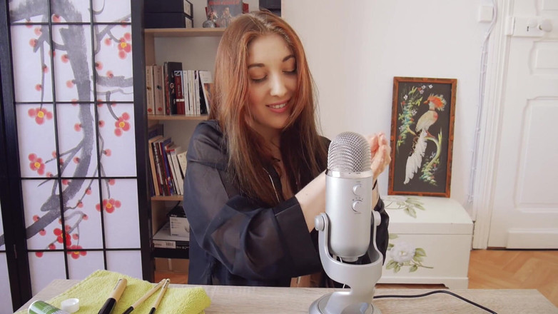 Madelaine_Rousset: Erotic ASMR - Wake up with me