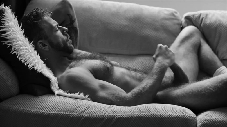 Ridley Dovarez | Gaysight: Gabriel Phoenix sau arta masturbării