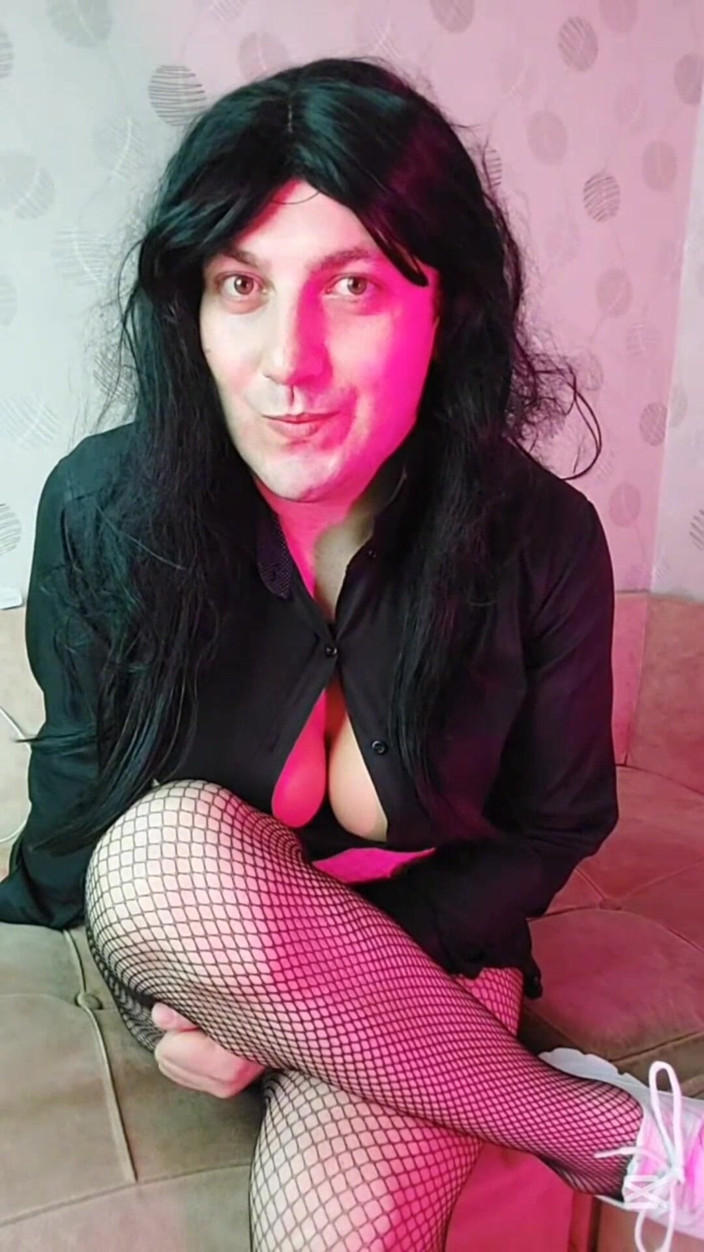 Kitty_Cross: Gothic Chest Big Thighs in Fishnets